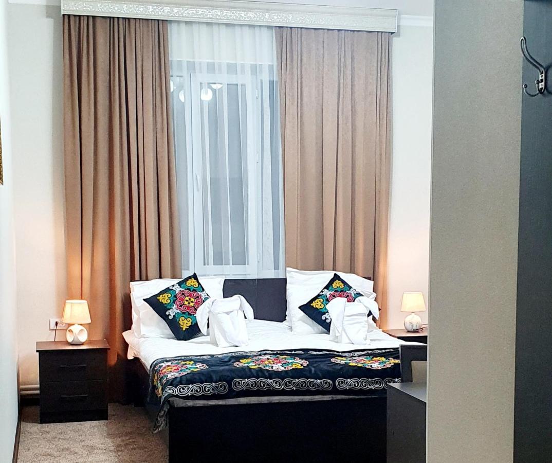 Ocean Hotel أوش المظهر الخارجي الصورة
